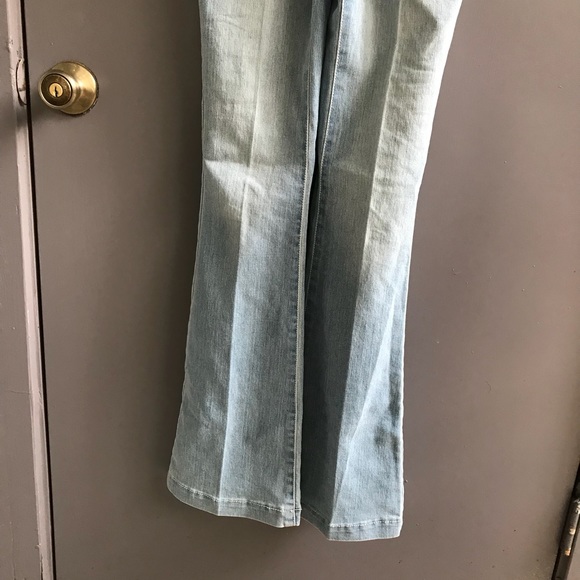 ⚠️⬇️NWOT • Lola detachable bib overalls - Picture 2 of 7